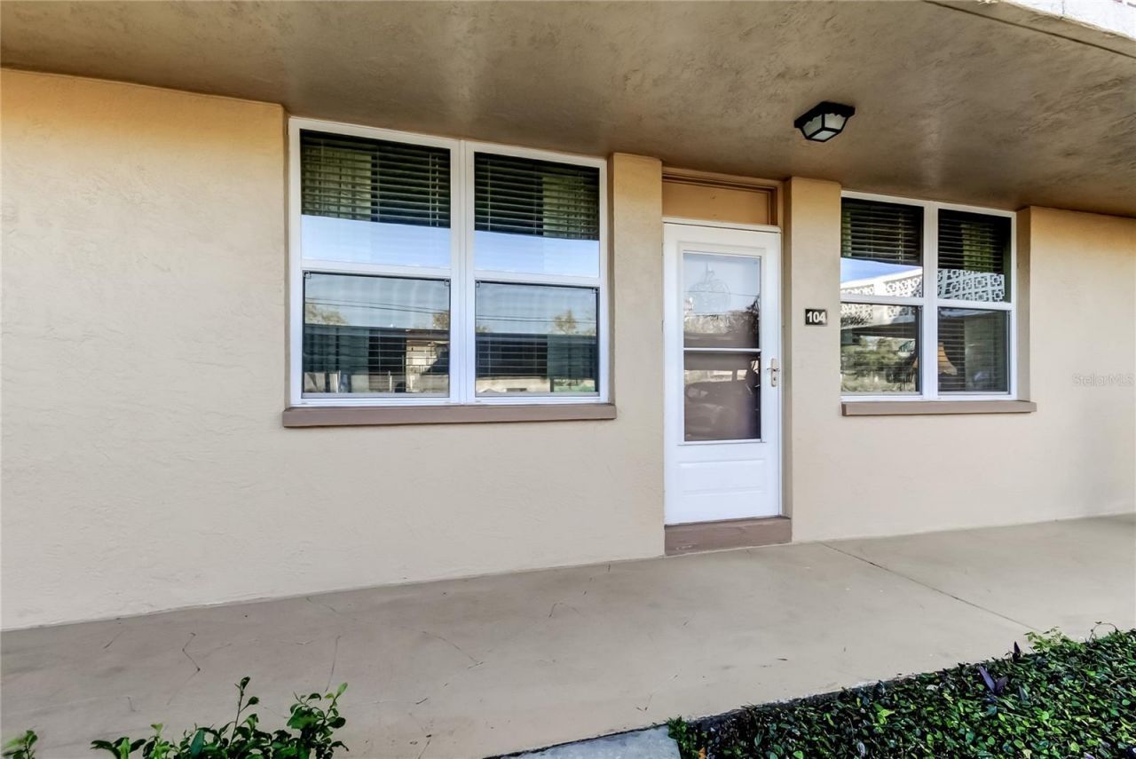 5095 Bay Street Ne, Unit 104, Saint Petersburg, FL 33703 Photo