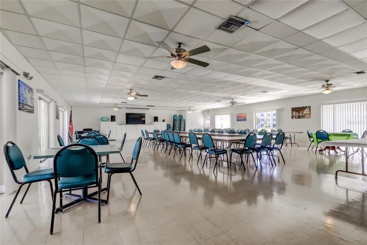 5095 Bay Street Ne, Unit 104, Saint Petersburg, FL 33703 Photo