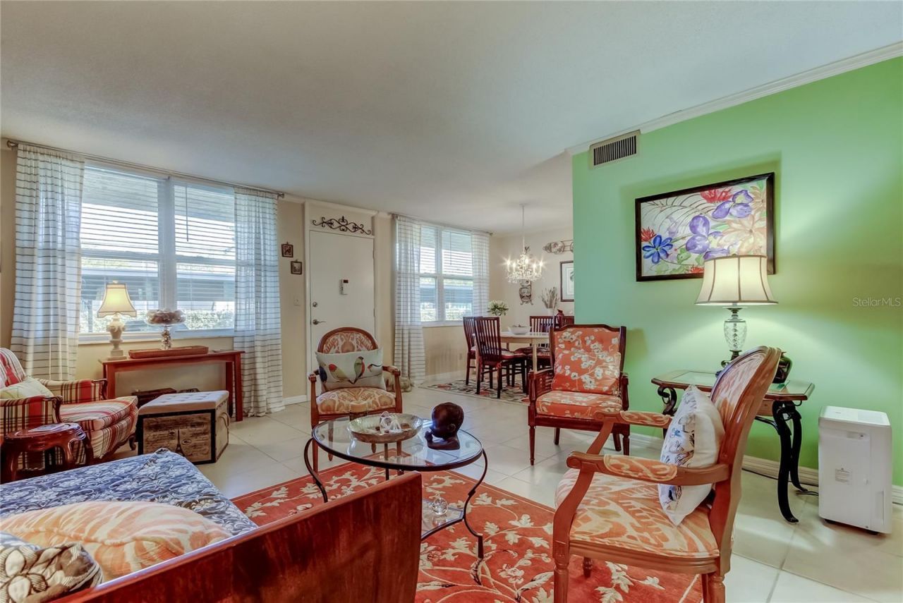 5095 Bay Street Ne, Unit 104, Saint Petersburg, FL 33703 Photo