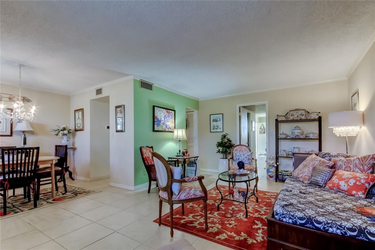 5095 Bay Street Ne, Unit 104, Saint Petersburg, FL 33703 Photo