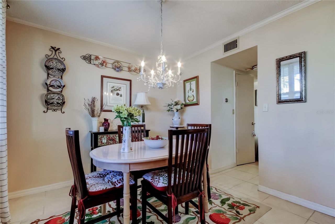 5095 Bay Street Ne, Unit 104, Saint Petersburg, FL 33703 Photo