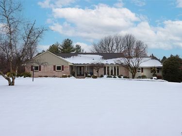 5121 Brockway Lane, Fayetteville, NY 13066