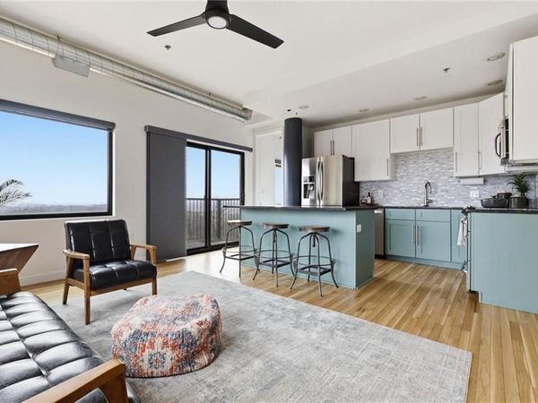 2940 Baltimore Avenue, Unit 1204, Kansas City, MO 64108