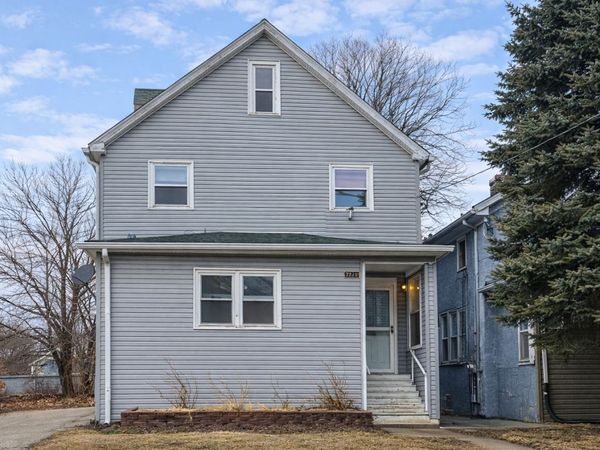 214 Franklin Avenue, Waukegan, IL 60085