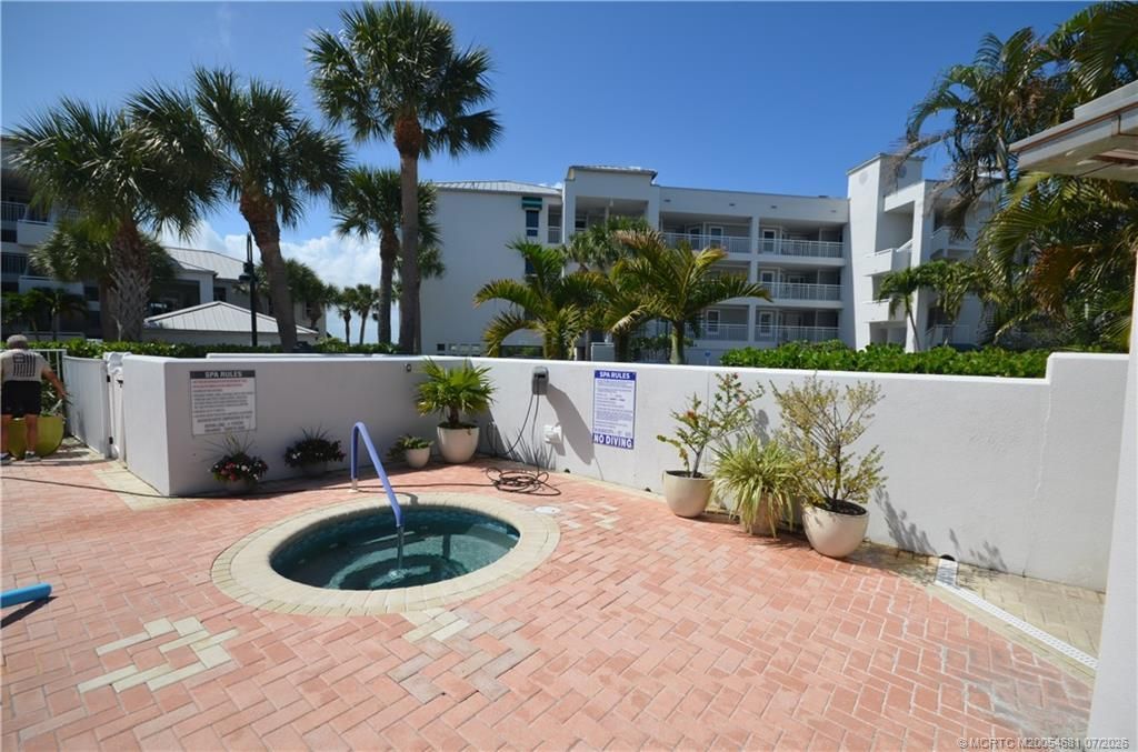 164 NE Edgewater Drive, Unit 2106, Stuart, FL 34996 Photo