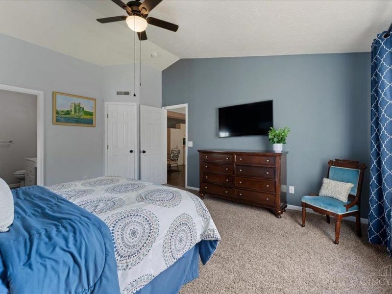 4220 Endeavor Drive, Unit 302, Colerain Township, OH 45252 Photo 15