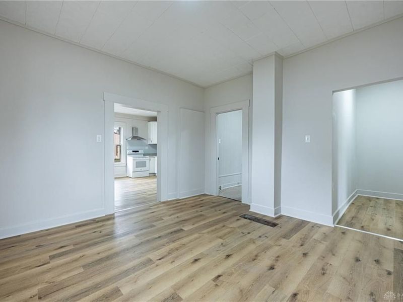 453 Walnut Street, Xenia, OH 45385 Photo 2