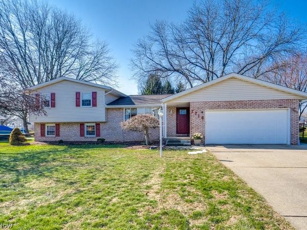 7716 Cheryl Lane NW, Massillon, OH 44646