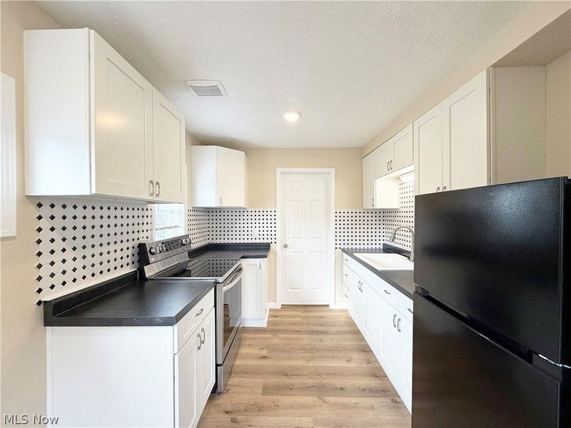 1528 Maine Avenue, Lorain, OH 44052 Photo 12