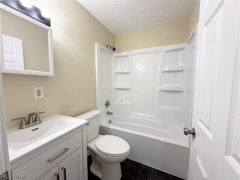 1528 Maine Avenue, Lorain, OH 44052 Photo 16