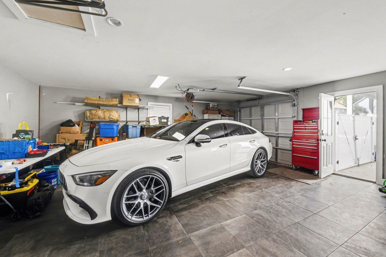 1141 Wexford Park Photo 46