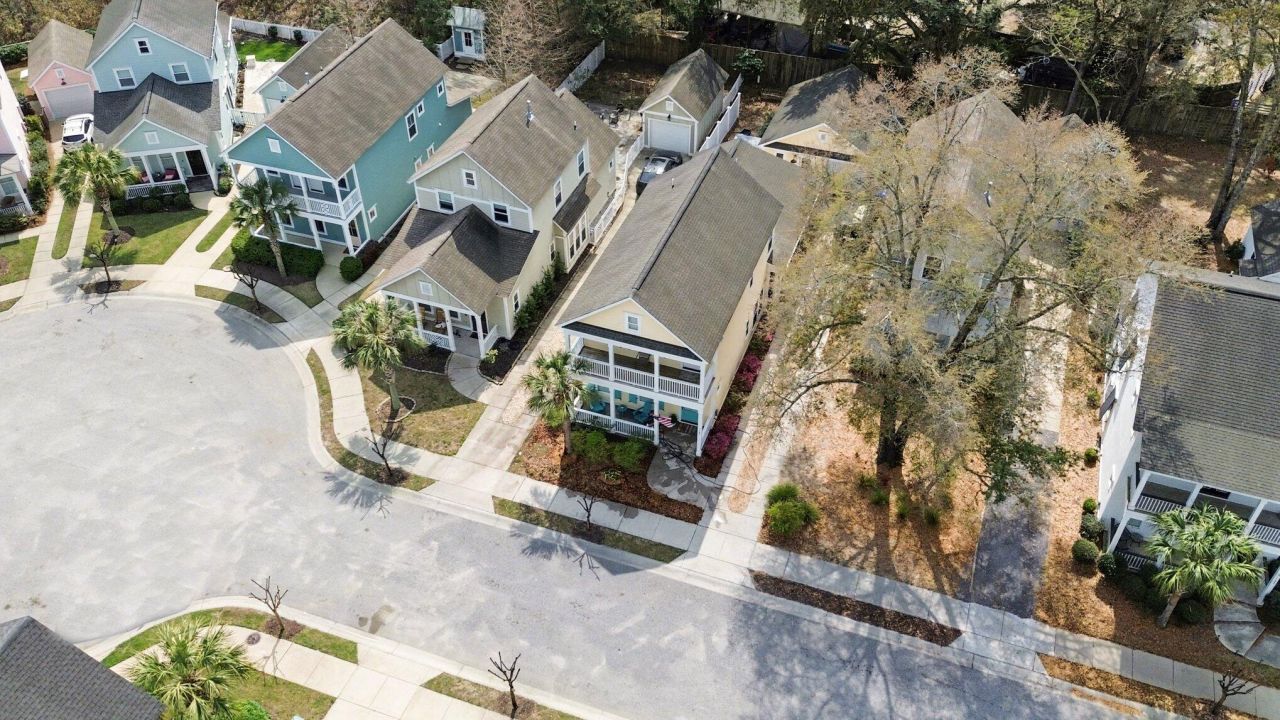 1141 Wexford Park Photo 50