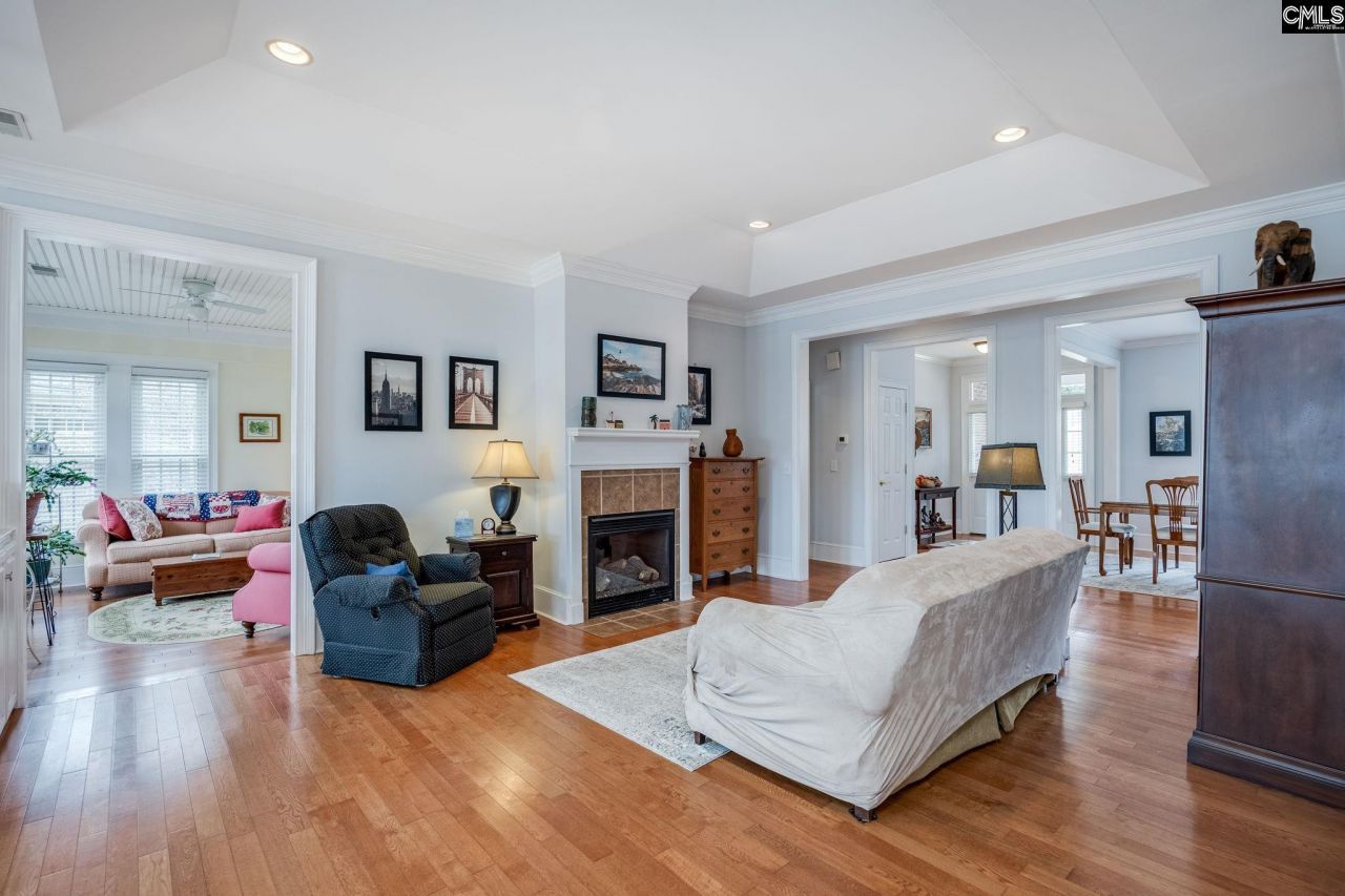 115 Fallen Oak Drive Photo 16