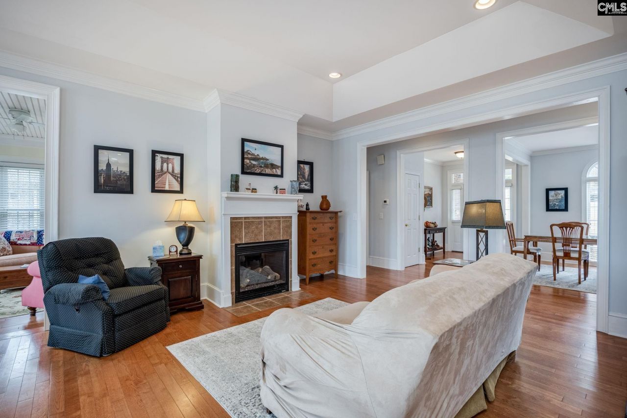 115 Fallen Oak Drive Photo 17