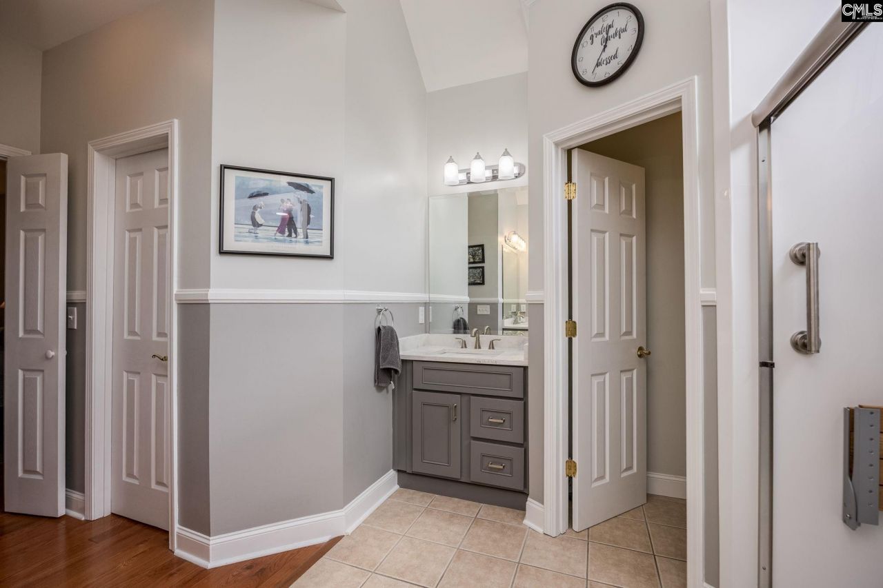 115 Fallen Oak Drive Photo 38