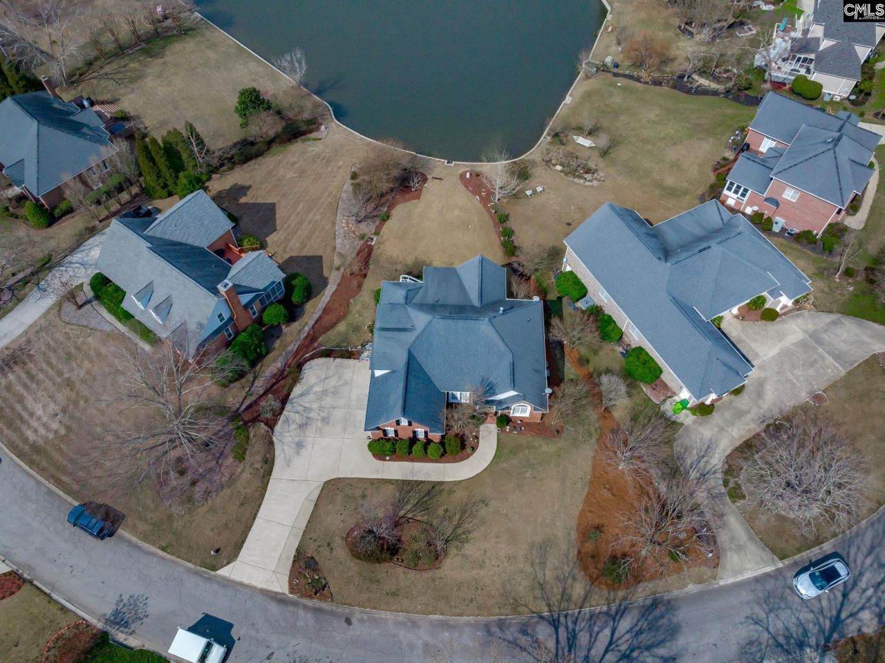 115 Fallen Oak Drive Photo 6