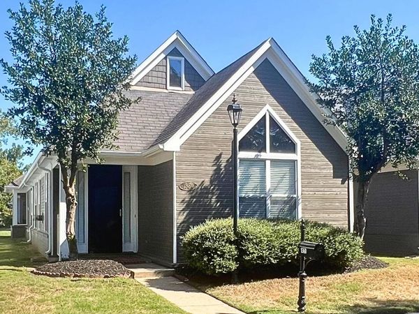 1360 ISLAND TOWN DR, Memphis, TN 38103