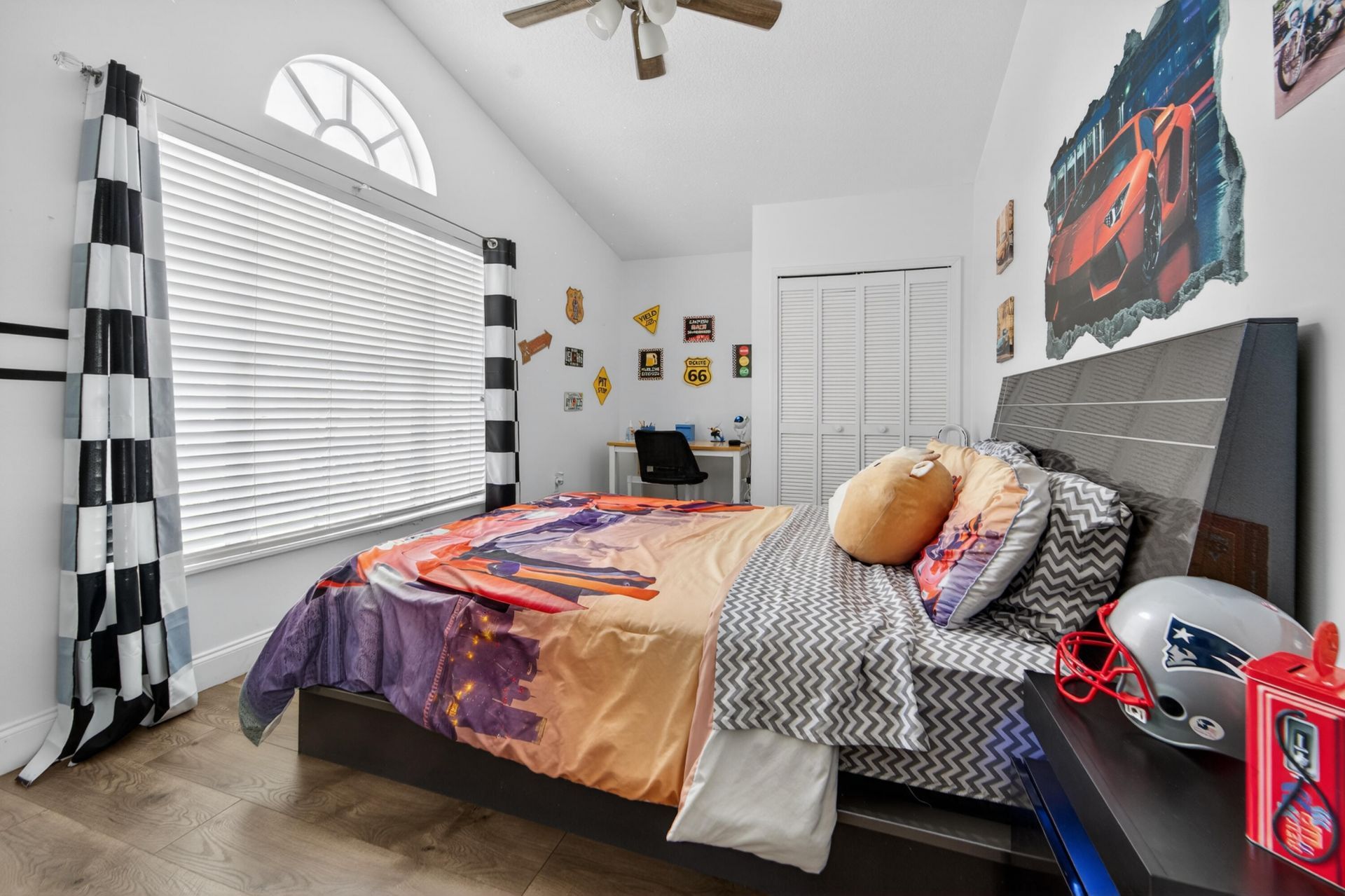 200 Trails End, West Palm Beach, FL 33413 Photo