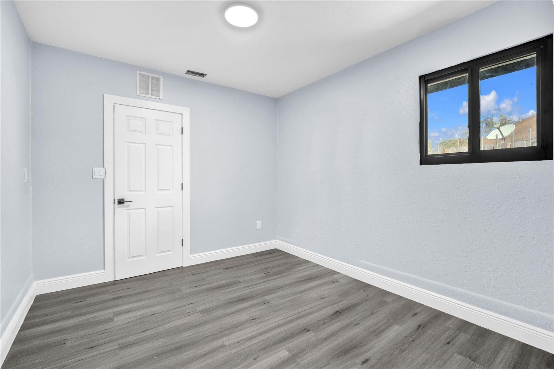 2831 NW 111th Avenue, Sunrise, FL 33322 Photo