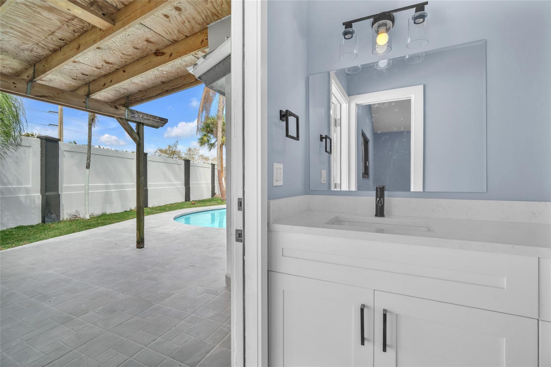 2831 NW 111th Avenue, Sunrise, FL 33322 Photo