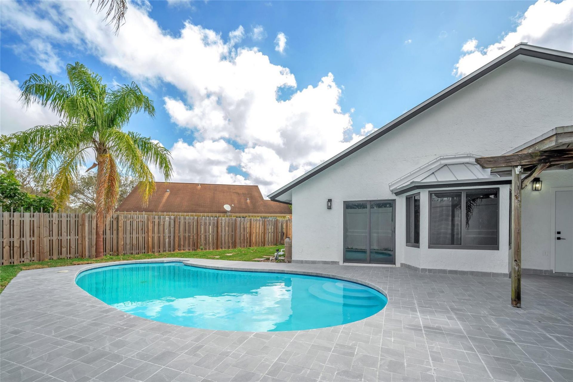 2831 NW 111th Avenue, Sunrise, FL 33322 Photo