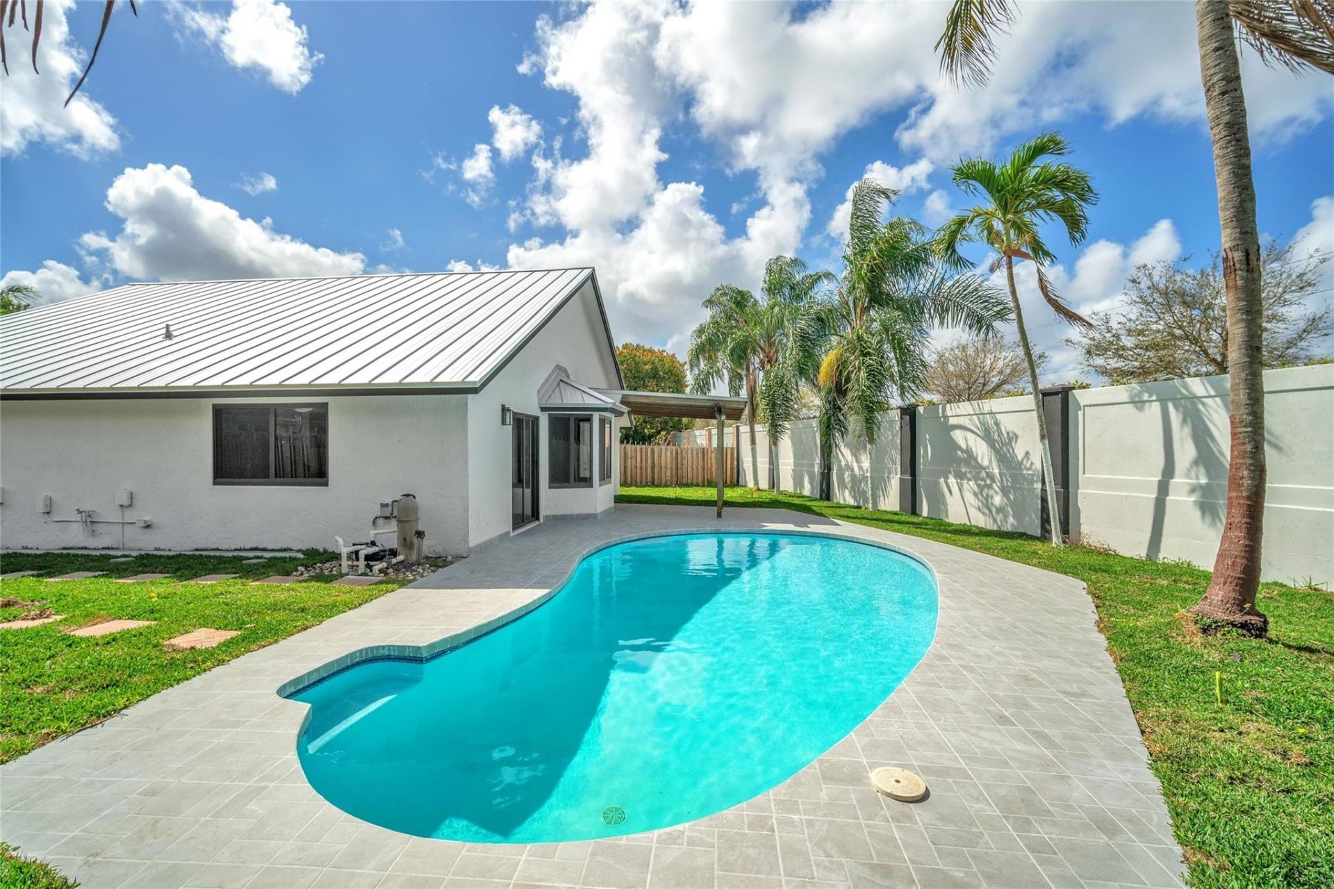 2831 NW 111th Avenue, Sunrise, FL 33322 Photo