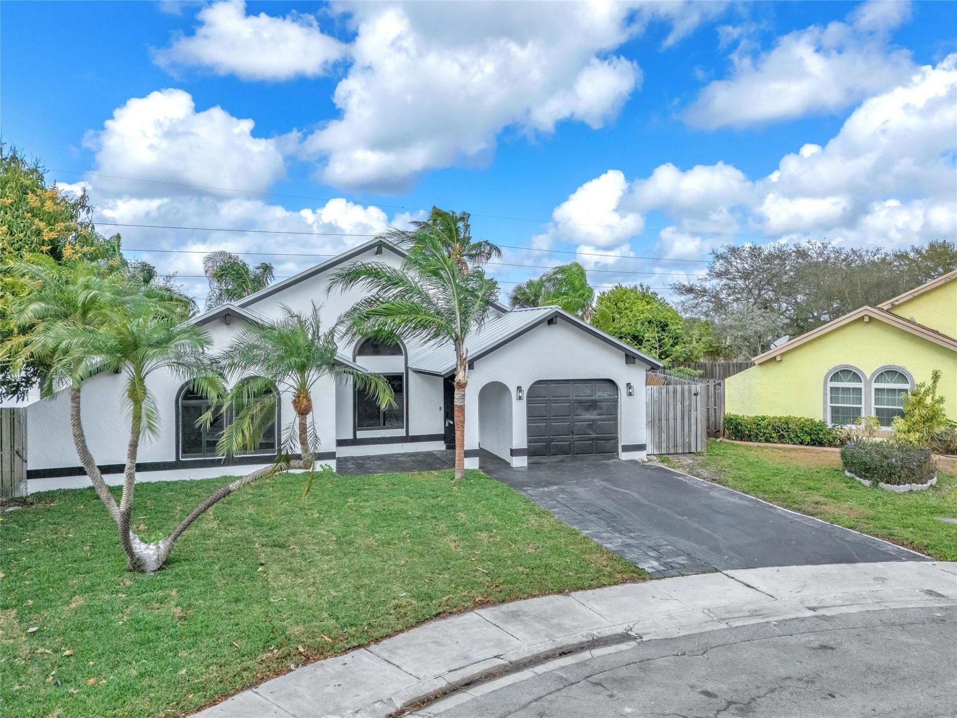 2831 NW 111th Avenue, Sunrise, FL 33322 Photo