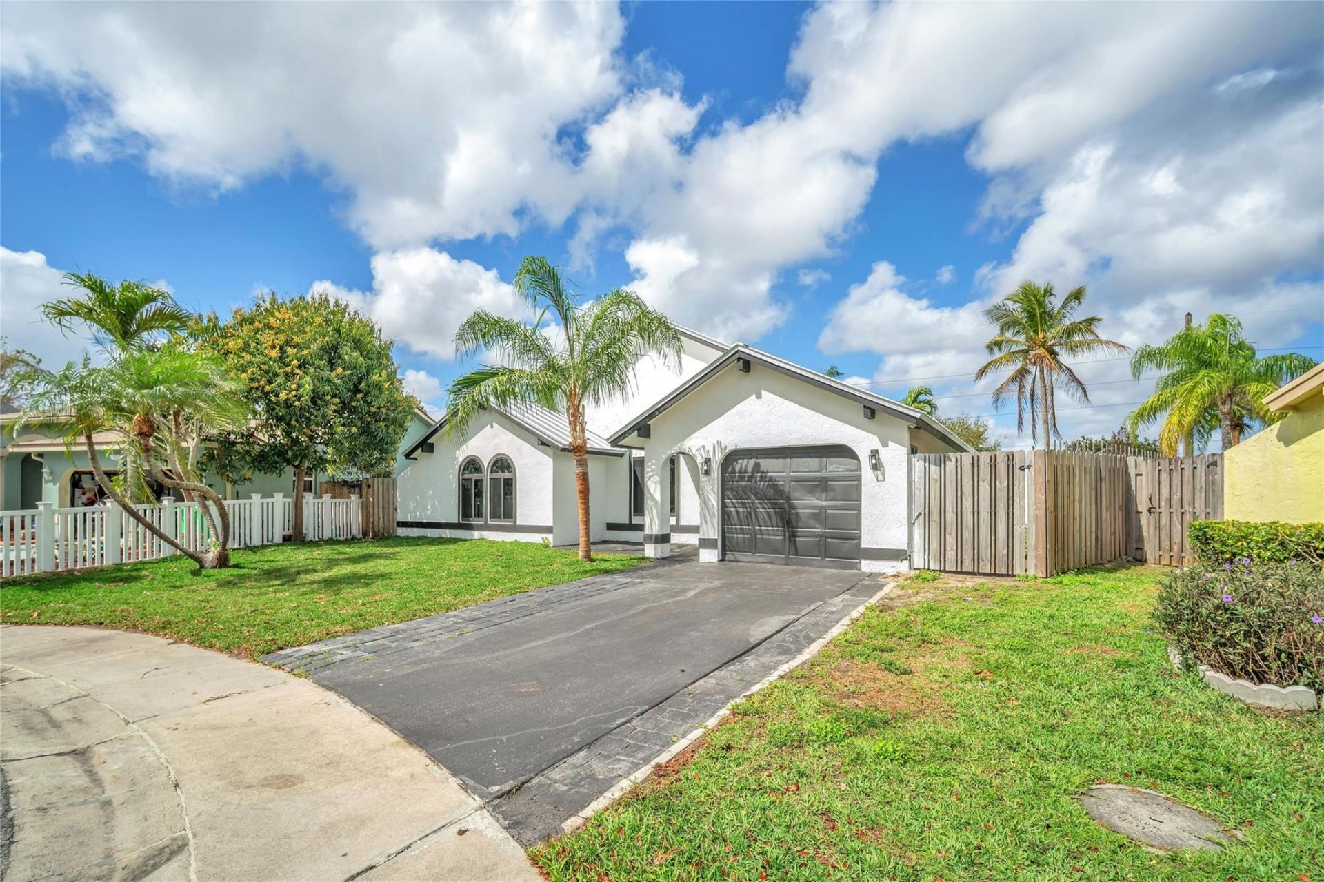 2831 NW 111th Avenue, Sunrise, FL 33322 Photo