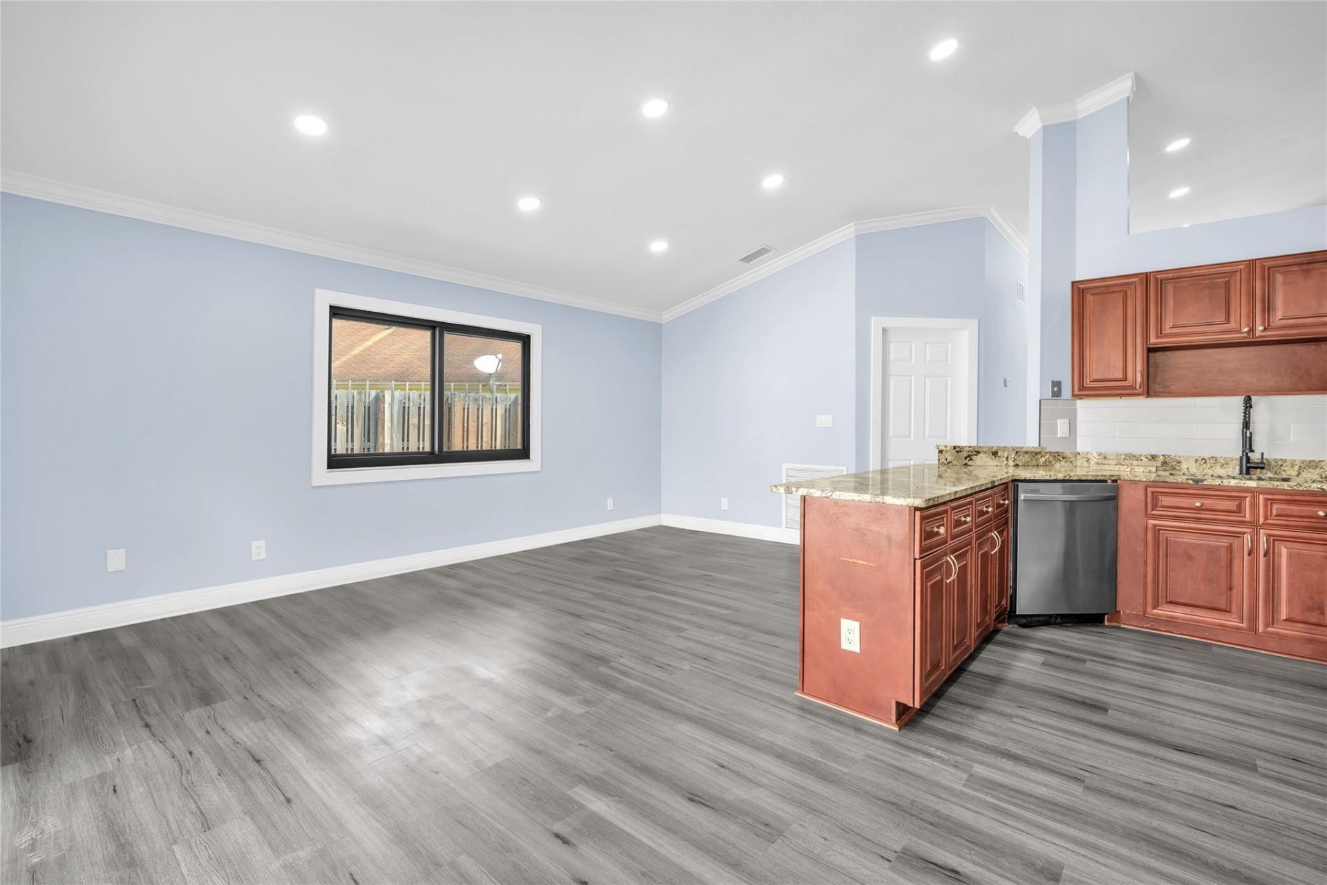 2831 NW 111th Avenue, Sunrise, FL 33322 Photo