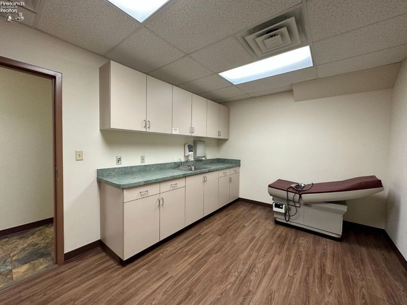 1355 W Main Street, Bellevue, OH 44811 Photo 18