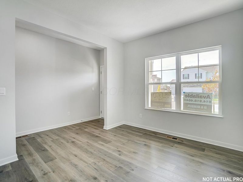 1239 Stratford Way , London, OH 43140 Photo 4