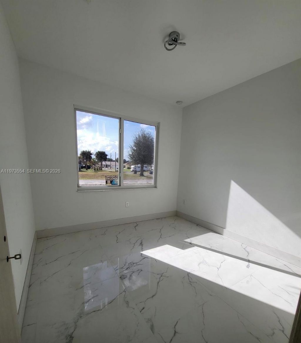 718 Robert Ave, Lehigh Acres, FL 33936 Photo