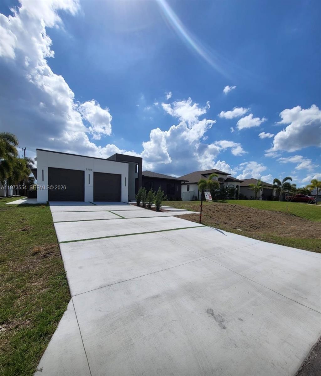 718 Robert Ave , Lehigh Acres, FL 33936 Photo