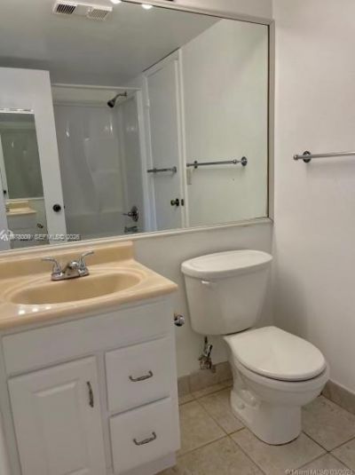 10131 W Sunrise Blvd, Unit 204, Plantation, FL 33322 Photo