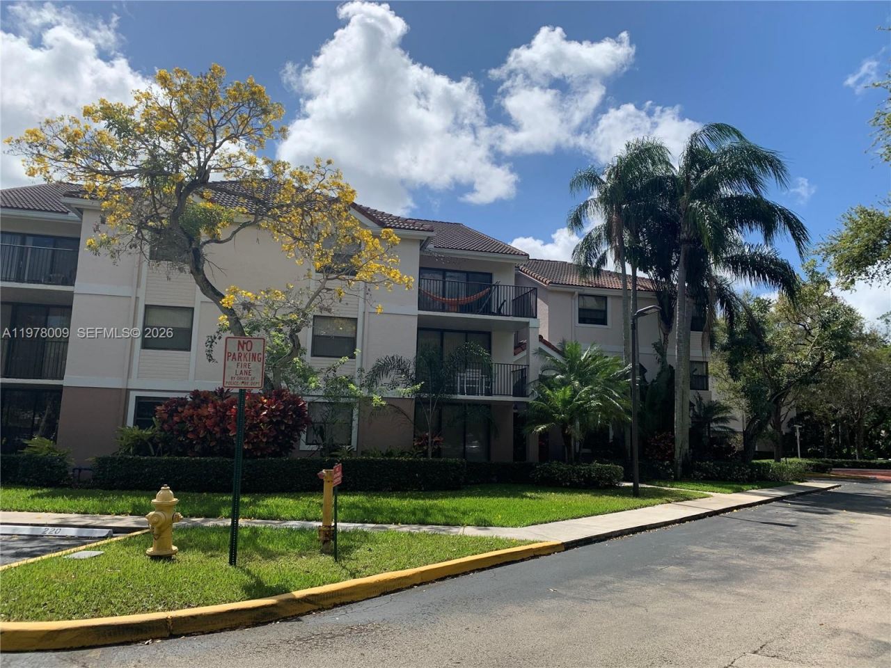 10131 W Sunrise Blvd, Unit 204, Plantation, FL 33322 Photo