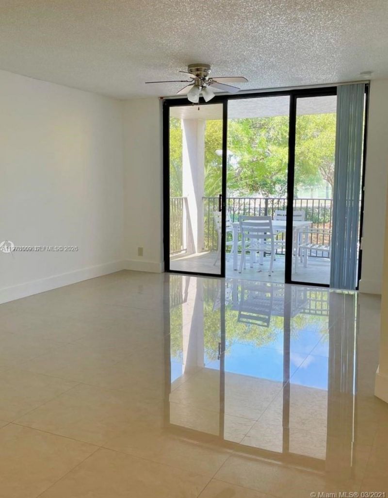 10131 W Sunrise Blvd, Unit 204, Plantation, FL 33322 Photo