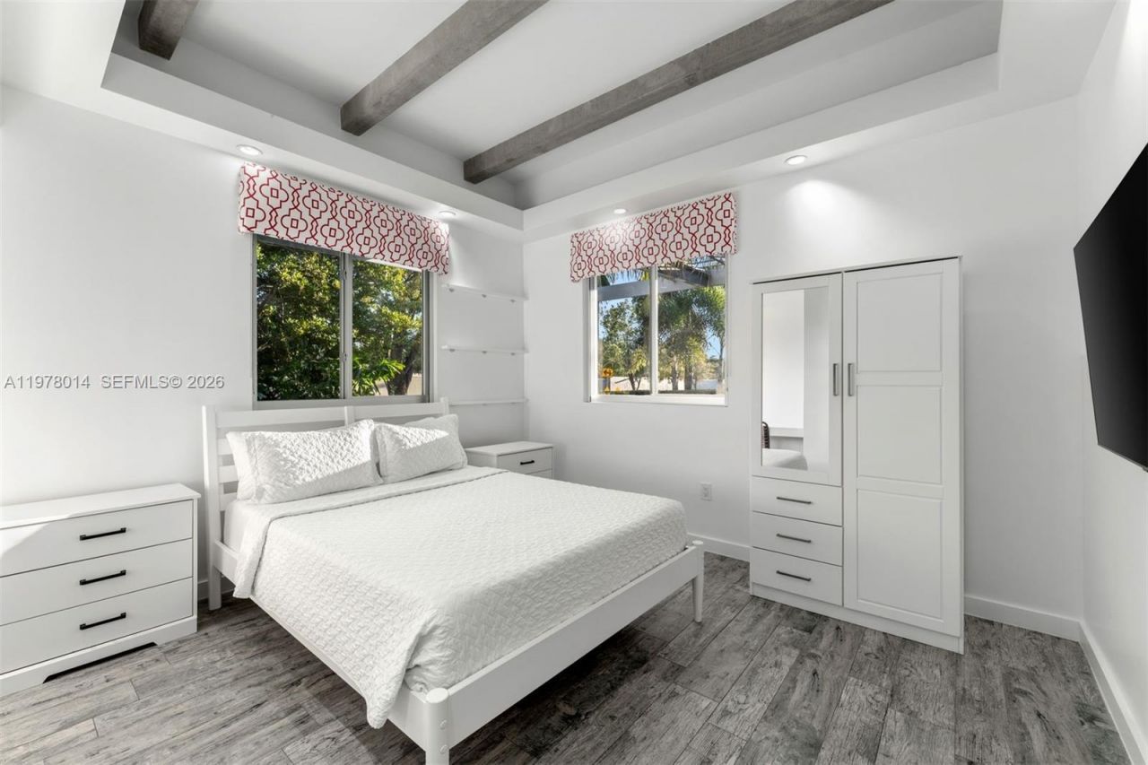 101 SW 21st Rd , Miami, FL 33129 Photo