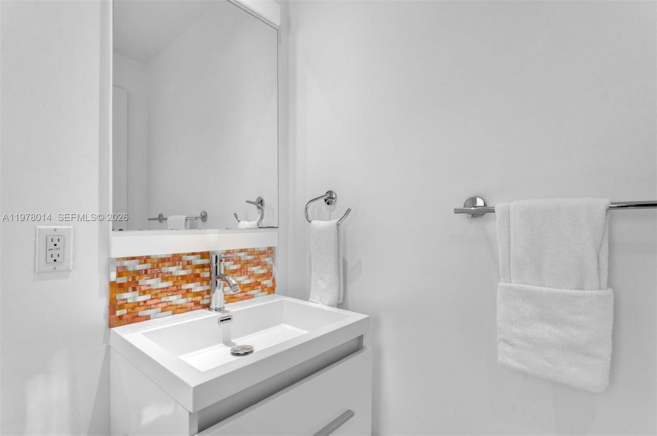 101 SW 21st Rd , Miami, FL 33129 Photo