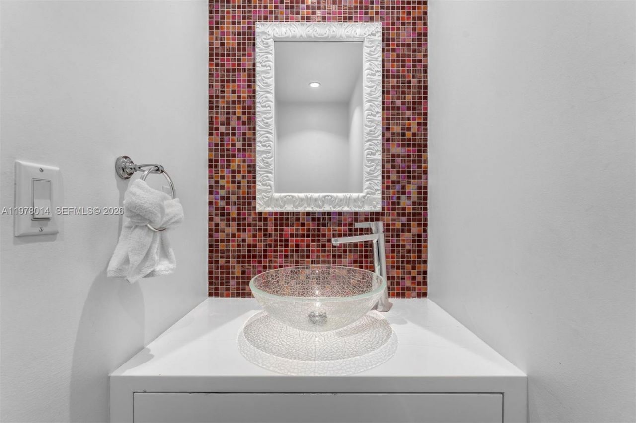 101 SW 21st Rd , Miami, FL 33129 Photo