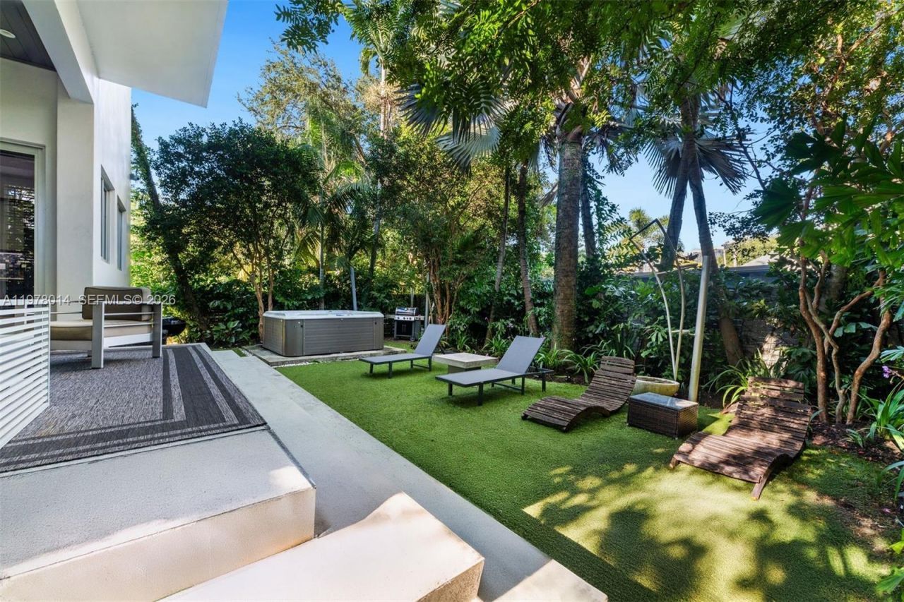 101 SW 21st Rd , Miami, FL 33129 Photo