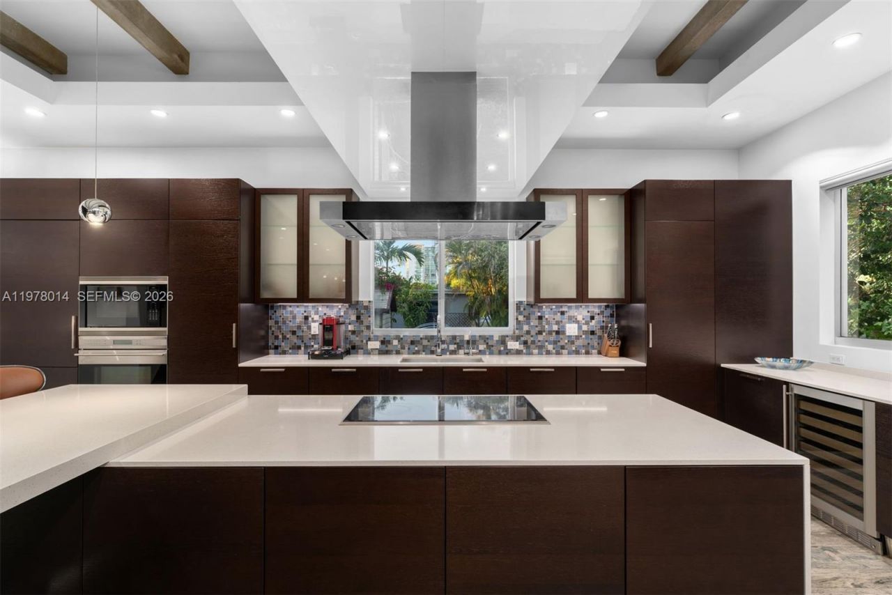 101 SW 21st Rd , Miami, FL 33129 Photo