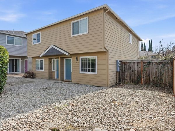 2030 Brookhurst Street, Unit 19, Medford, OR 97504