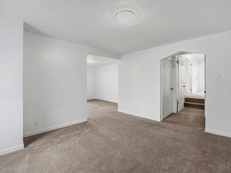 4294 Mayhew Avenue, Cincinnati, OH 45238 Photo 21