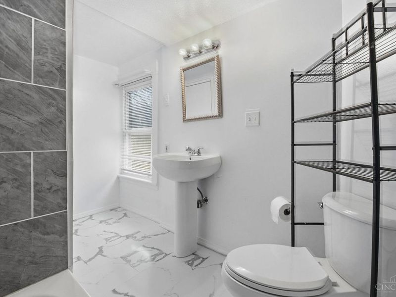 4294 Mayhew Avenue, Cincinnati, OH 45238 Photo 26