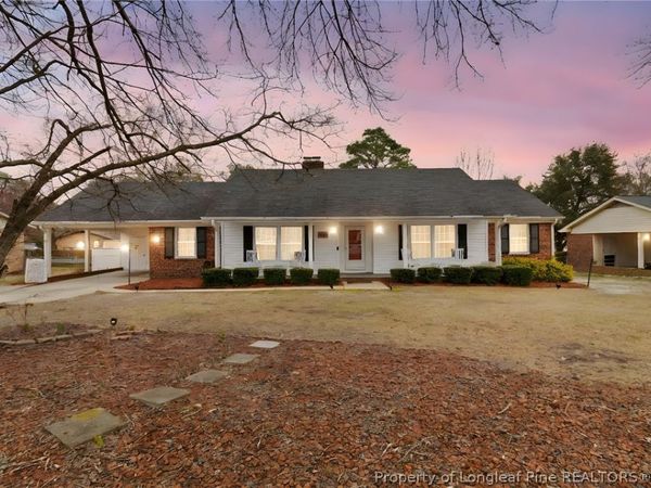 3601 Golfview Road, Hope Mills, NC 28348