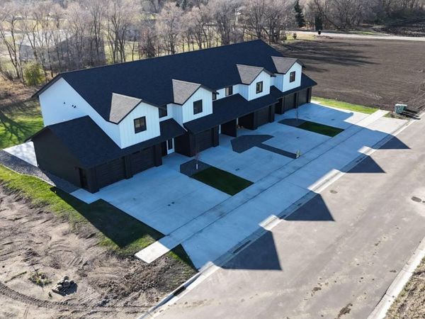 318 RUTHIE AVENUE, Milbank, SD 57252