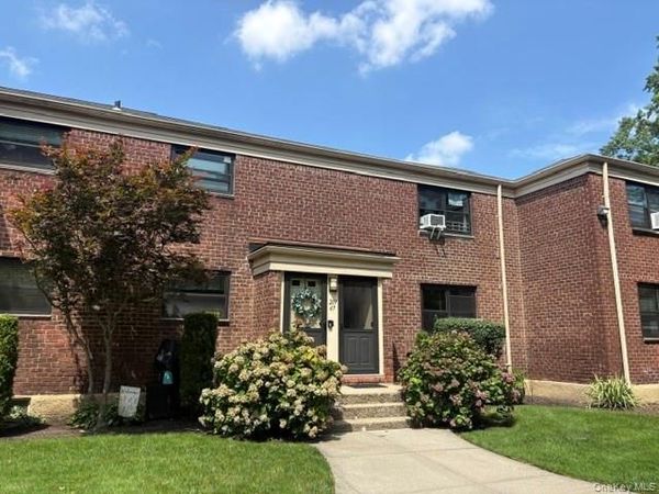 21947 74th Avenue, Unit A1, Oakland Gardens, NY 11364