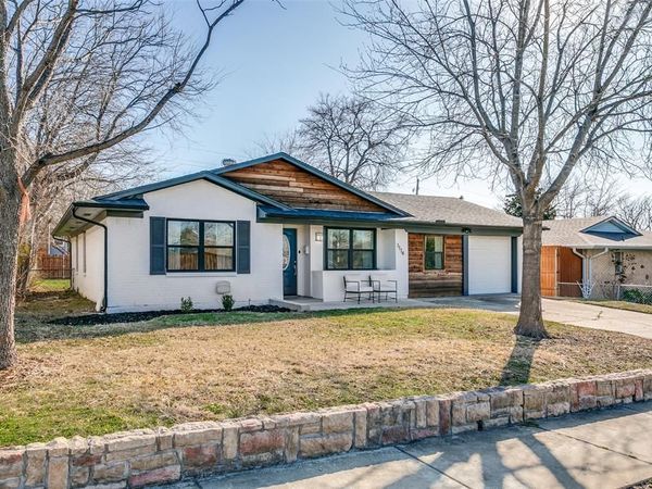 1114 Osceola Trail , Carrollton, TX 75006