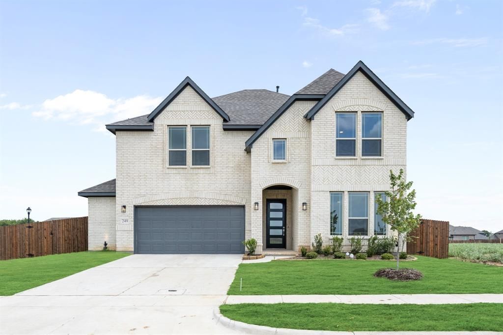 249 Fireberry Drive, Glenn Heights, TX 75154 Main Photo