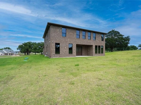 101 Crepe Myrtle, Corsicana, TX 75109